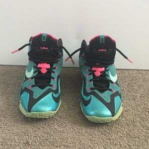 Nike Lebron XI South Beach